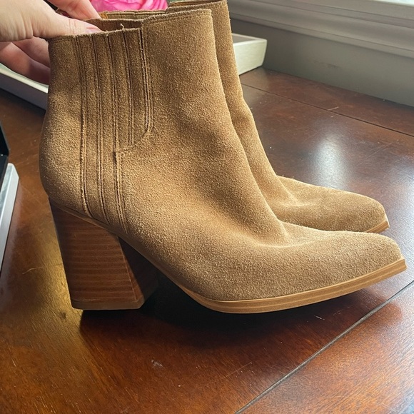 Marc Fisher LTD Oshay Bootie in camel size 9.5 - Picture 2 of 10